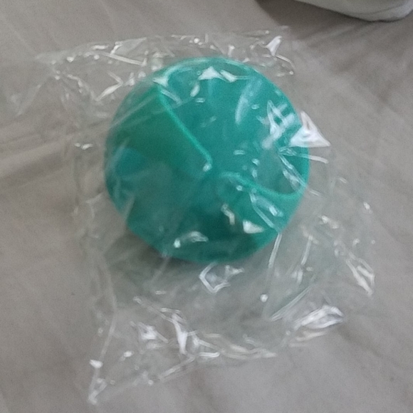 New Silicone Head and Scalp Massager - Picture 6 of 7